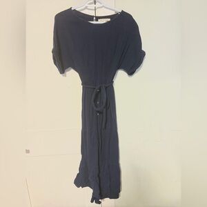 XiRENA Navy Short-Sleeve Tie-Front Maxi Dress